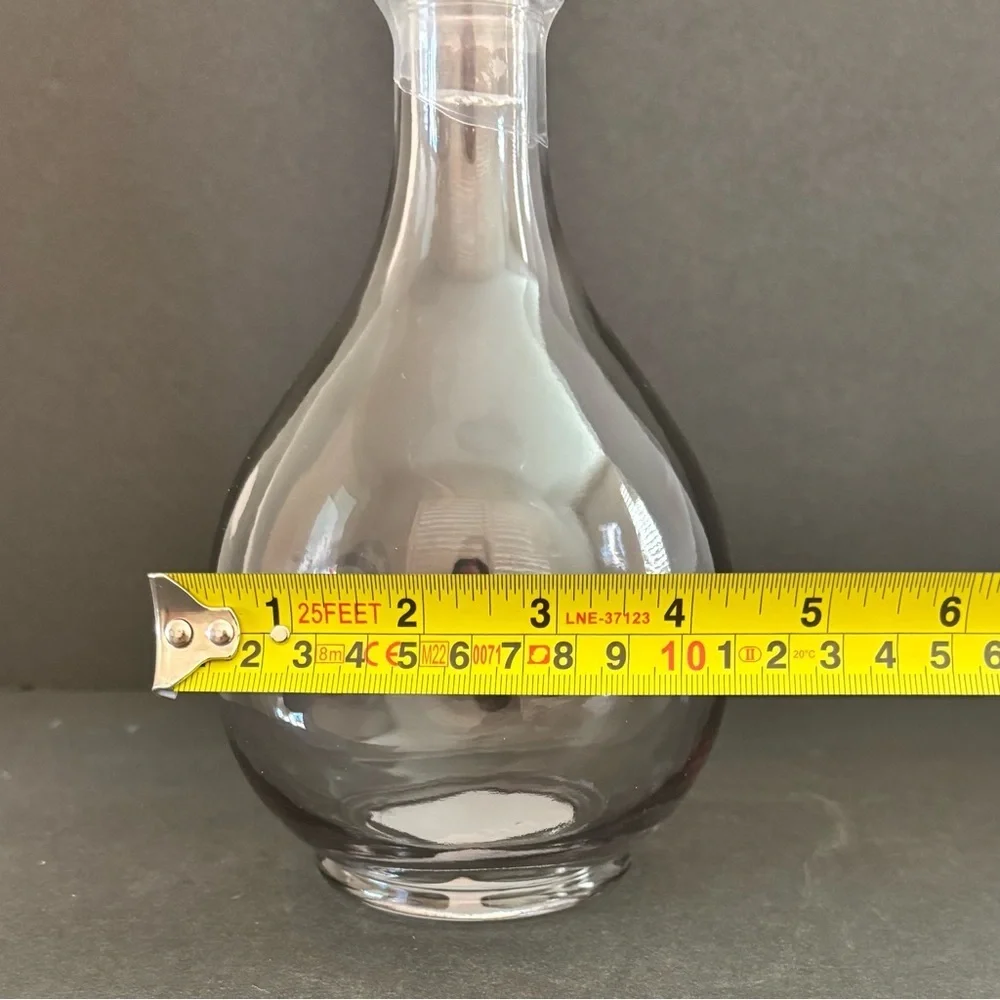 Skull Whiskey Decanter w/ A Skull Stopper &Smoked Grey Glass Bulbous 9.5” NEW